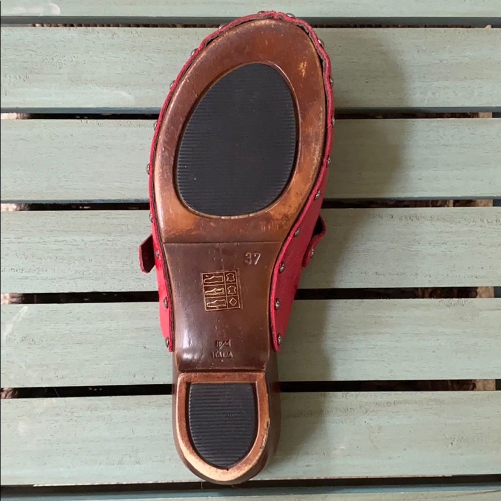 Women’s Sandals - Picture 3 of 4
